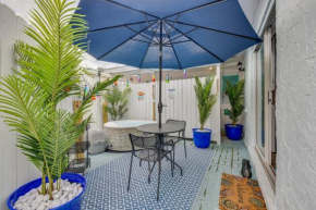 Fort Walton Beach Bungalow with Private Hot Tub!